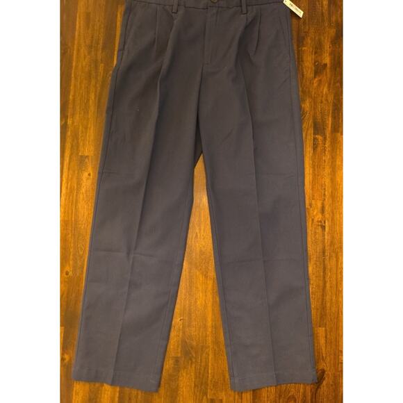 Amazon  Essentials Other - Amazon Essentials Men's Classic-Fit Casual Stretch Chino Pant, Navy, 33W x 30L